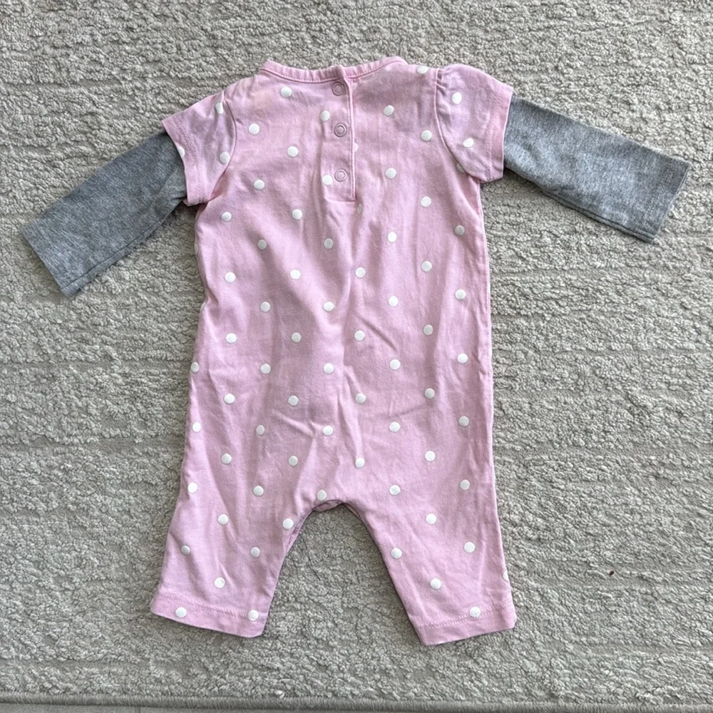 6 Piece Girl's Carter's, Old Navy Tops and Bottoms Bundle - Size 3-6 Months